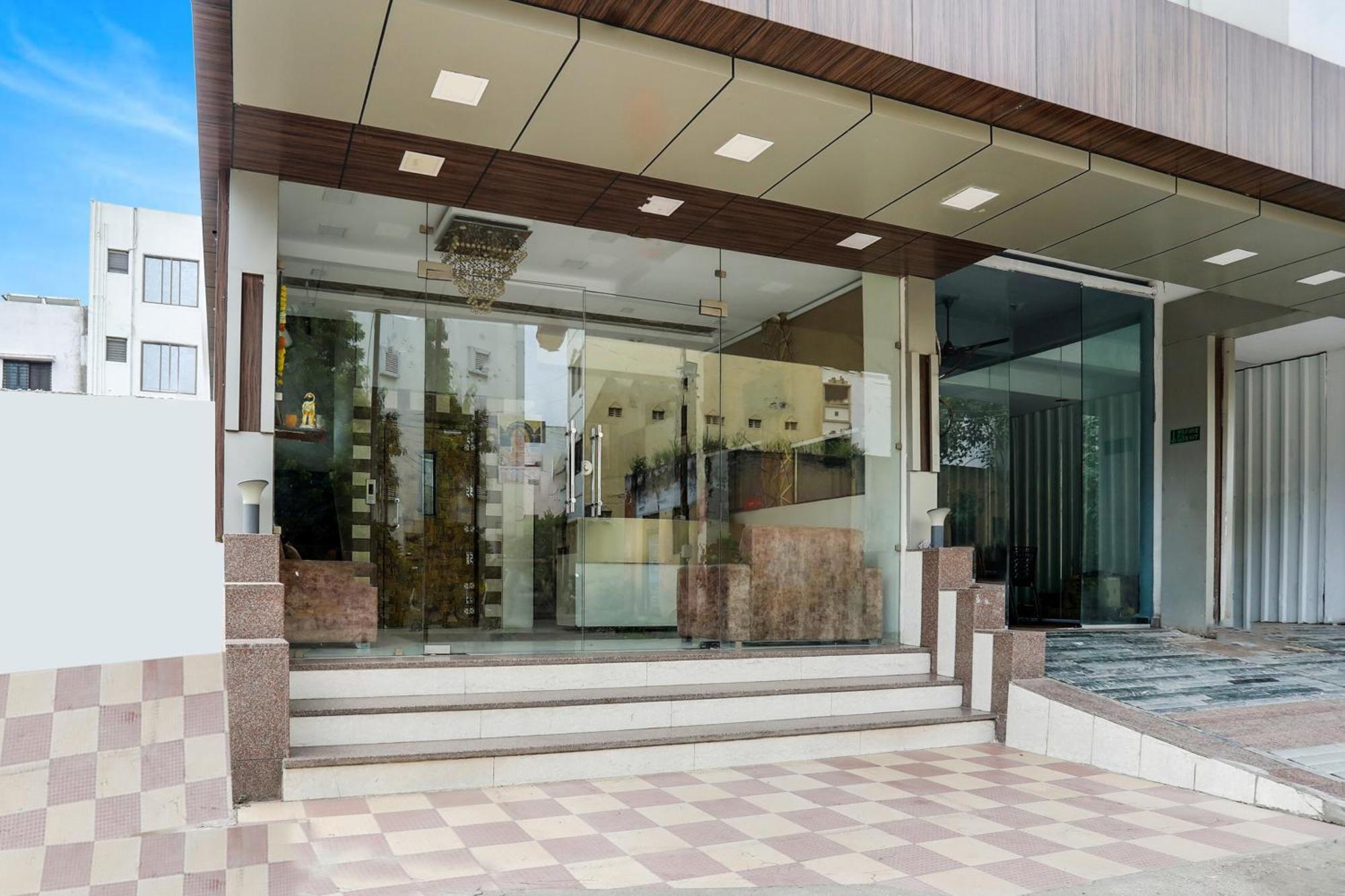 Super Hotel O Palkhi Road Near Sai Baba Temple Formerly Netra Sai シルディ エクステリア 写真